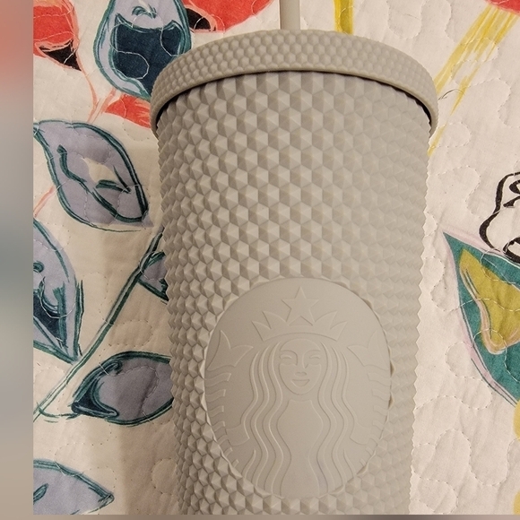 NWT Starbucks Light Gray Matte Studded Venti Tumbler LATAM 2022 Release